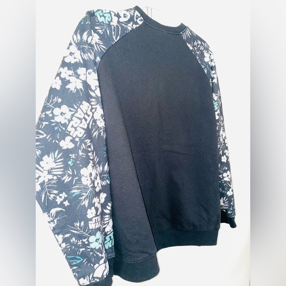 Star Wars Sweater - Picture 3 of 3